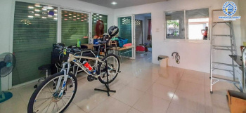 *****บ้านแฝดมือสองย่านกรุงเทพฯ ม.พระปิ่น2 ติดถ.บรมราชชนนี หลังมุม! เนื้อที่กว้างขวางถึง 36 ตร.ว. ฟังก์ชัน 4 ห้องนอน 2 ห้องน้ำ 2 ที่จอดรถ มีร้านค้า 2 ห้องสามารถค้าขายได้ บนทำเลดี เชื่อมต่อถ.พุทธมณฑลสาย2, ถ.กาญจนาภิเษก ใกล้ม.มหิดล และทางด่วน "ศรีรัช"